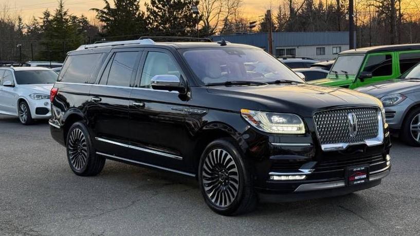 LINCOLN NAVIGATOR L 2018 5LMJJ3TT7JEL03539 image